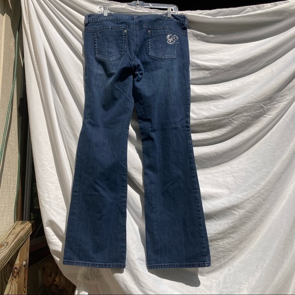 Guess Jeans Mid Rise Straight Leg Boot Leg, Size 34 - Picture 6 of 7